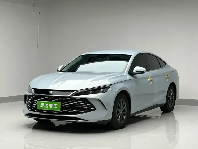 Фотография автомобиля — BYD Qin L