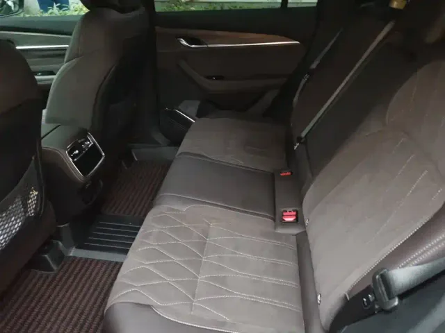 Geely Xingyue L — Фото автомобиля 13