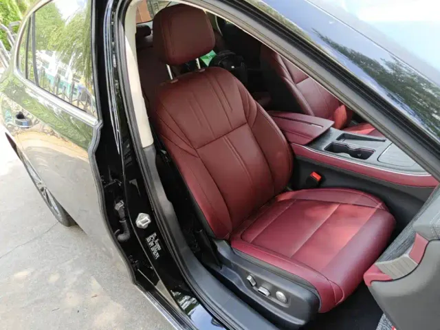 Hongqi H5 — Фото автомобиля 24