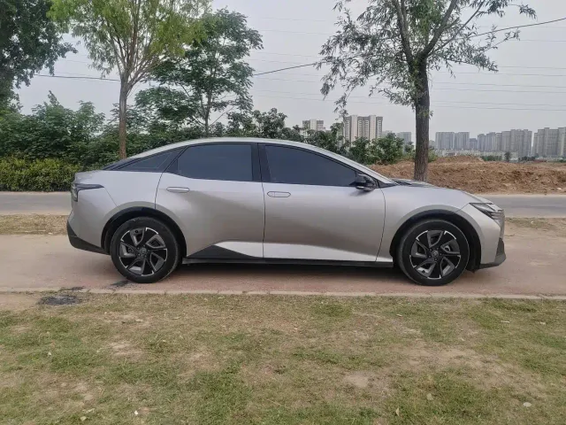 Toyota bZ3 — Фото автомобиля 20
