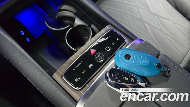 Mercedes-Benz EQS — Фото автомобиля 18