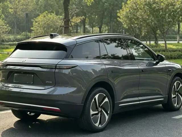 Nio ES6 — Фото автомобиля 9