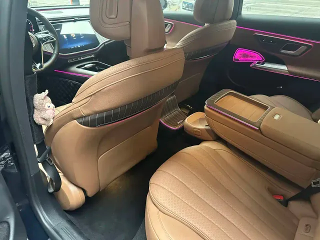 Mercedes-Benz E-Class — Фото автомобиля 9