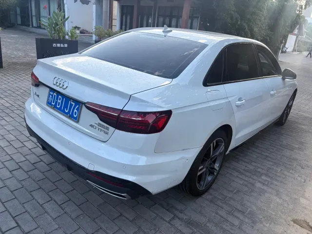 Audi A4L — Фото автомобиля 8