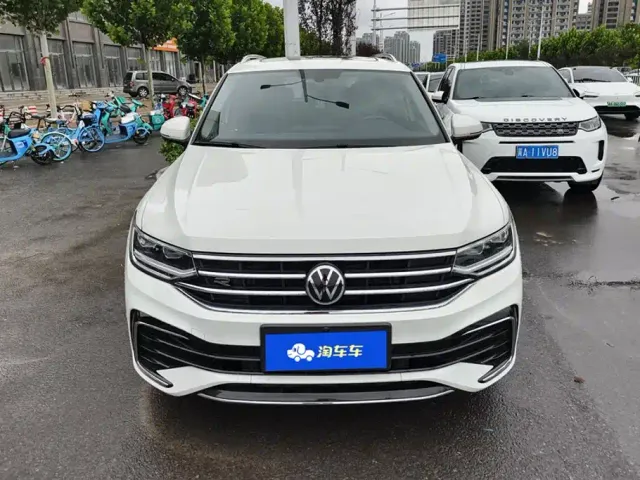 Volkswagen Tiguan L — Фото автомобиля 2