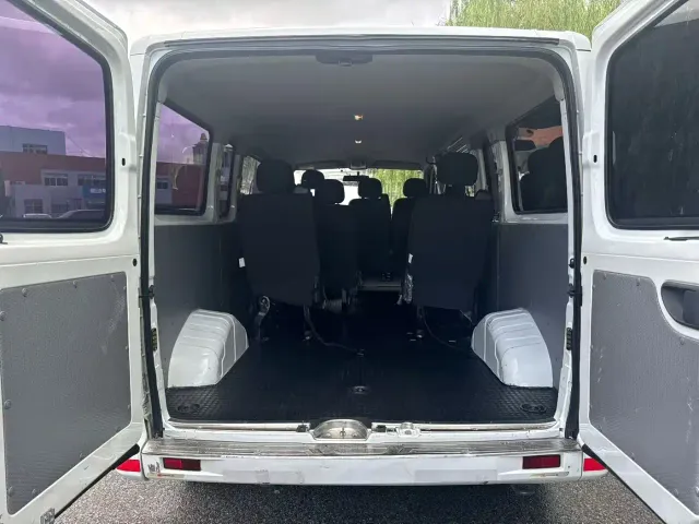 Maxus Xintu V80 — Фото автомобиля 7