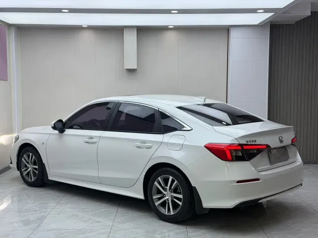 Honda Civic — Фото автомобиля 6