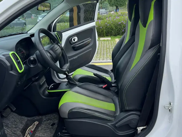 Roewe Clever — Фото автомобиля 11