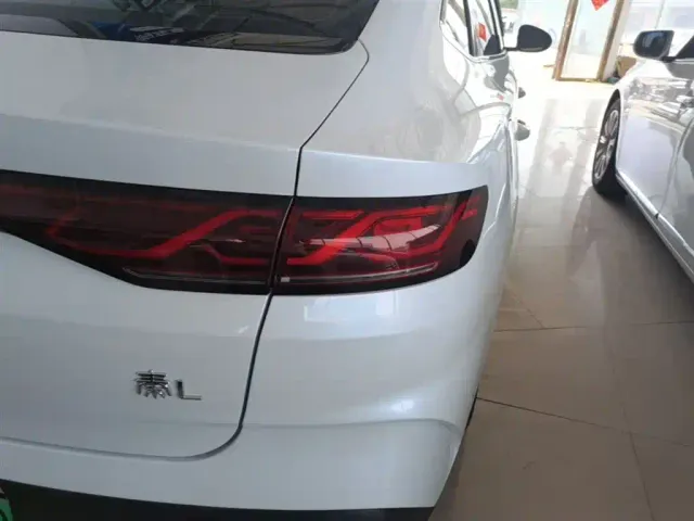 BYD Qin L — Фото автомобиля 7