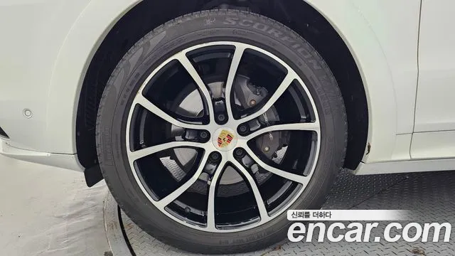 Porsche Cayenne PO536 — Фото автомобиля 5