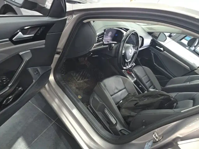 Volkswagen Sagitar — Фото автомобиля 15