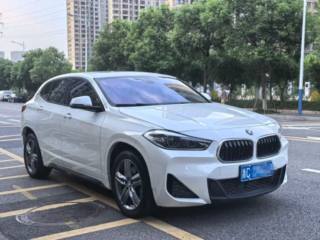 BMW X2 — Фото автомобиля 3