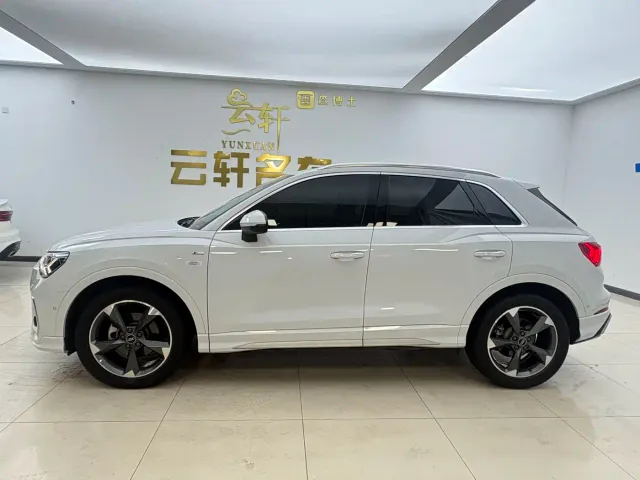 Audi Q3 — Фото автомобиля 4