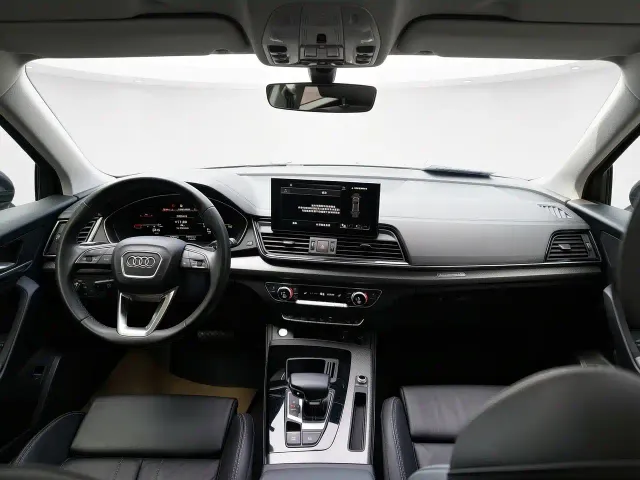Audi Q5L — Фото автомобиля 5