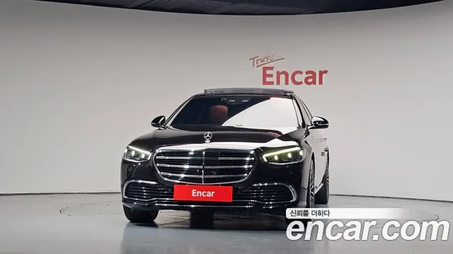 Mercedes-Benz S-Class — Фото автомобиля 3