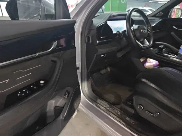 Geely Xingyue L — Фото автомобиля 12