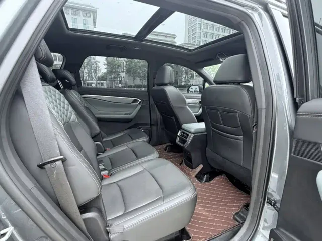 Geely Haoyue L — Фото автомобиля 14