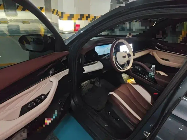 Geely Xingyue L — Фото автомобиля 12