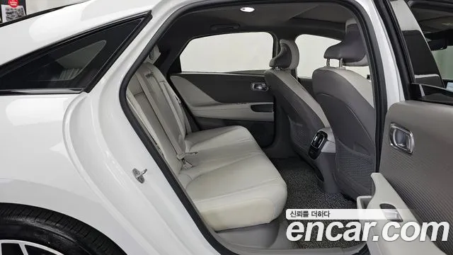 Hyundai Ioniq6 Long Range AWD — Фото автомобиля 8