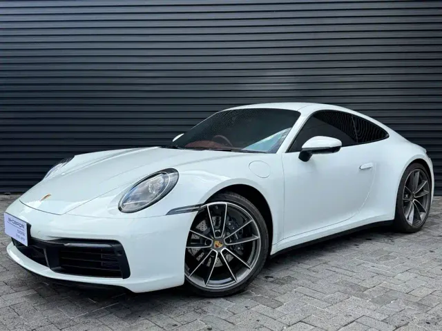 Porsche 911 — Фото автомобиля 2