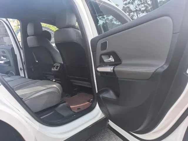 Mercedes-Benz EQB — Фото автомобиля 28