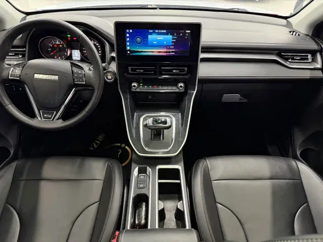 Haval M6 — Фото автомобиля 10