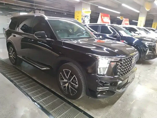 GAC Trumpchi GS8 — Фото автомобиля 3