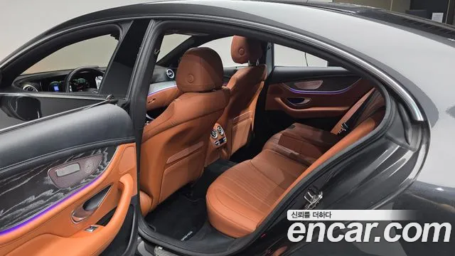 Mercedes-Benz CLS-Class C257 — Фото автомобиля 25