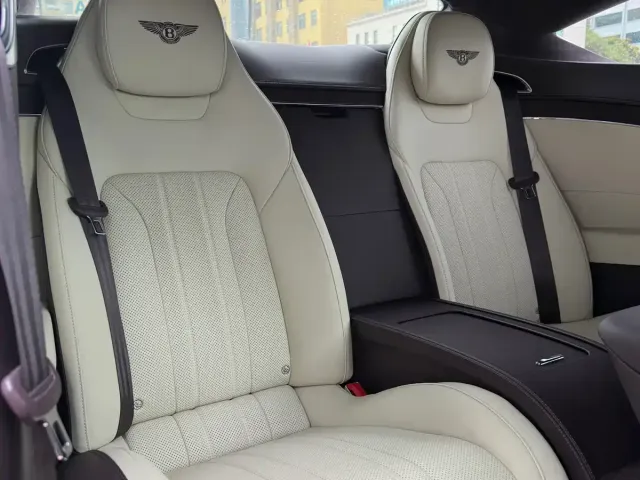 Bentley Continental 2022 4.0T GT V8 — Фото автомобиля 15