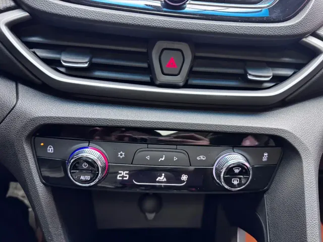 Chevrolet Orlando — Фото автомобиля 11