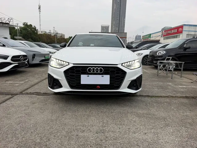 Audi A4L — Фото автомобиля 2