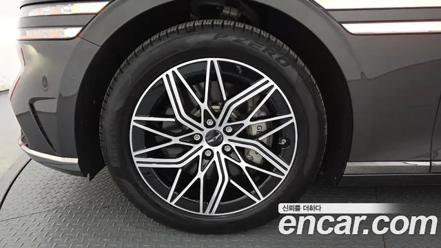 Genesis G90 RS4 — Фото автомобиля 5
