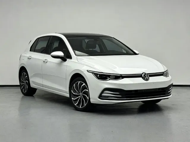 Volkswagen Golf — Фото автомобиля 2