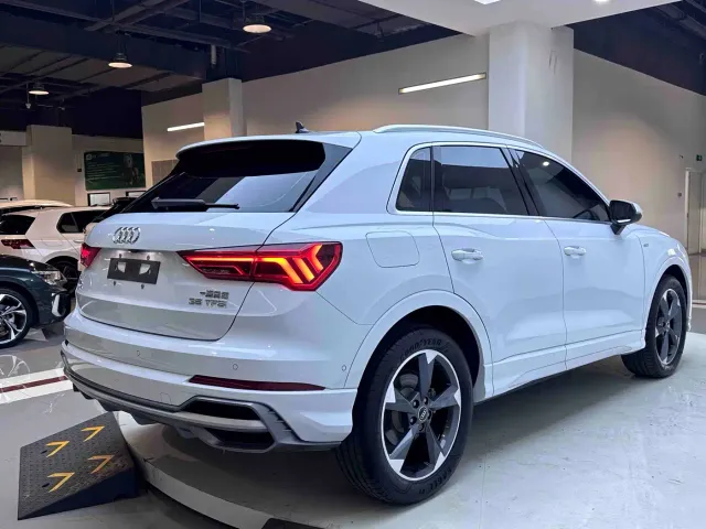 Audi Q3 — Фото автомобиля 6