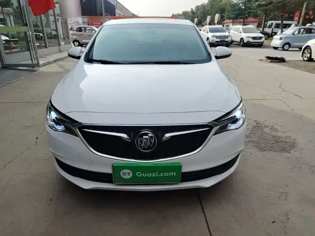Buick Excelle — Фото автомобиля 2