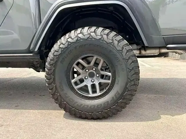 Jeep Gladiator — Фото автомобиля 14