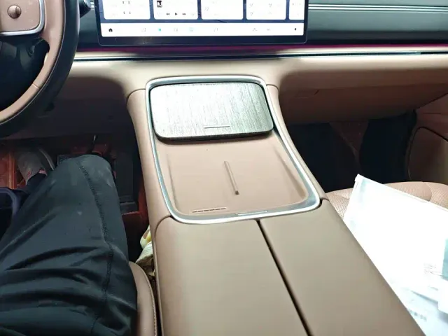 Leapmotor C11 — Фото автомобиля 15