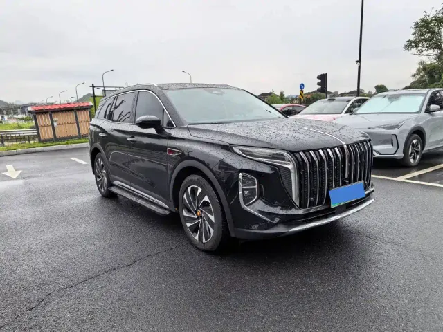 Hongqi HS7 PHEV — Фото автомобиля 3