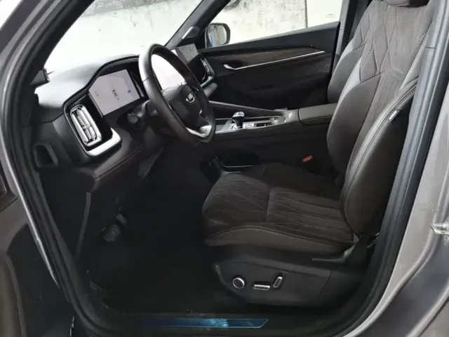 Geely Xingyue L — Фото автомобиля 14