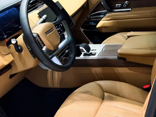 Land Rover Range Rover — Фото автомобиля 13
