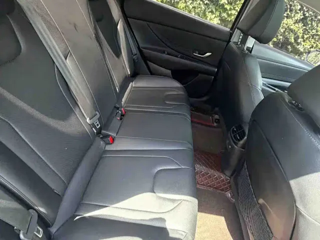 Hyundai Elantra — Фото автомобиля 7