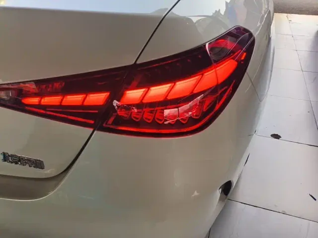 Mercedes-Benz C-Class — Фото автомобиля 7