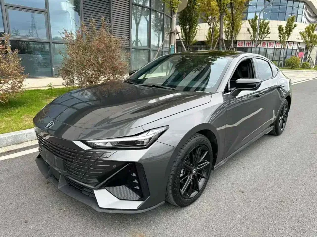 Фотография автомобиля — Changan UNI-V