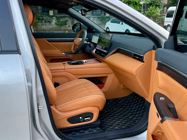 Dongfeng eπ 008 — Фото автомобиля 10