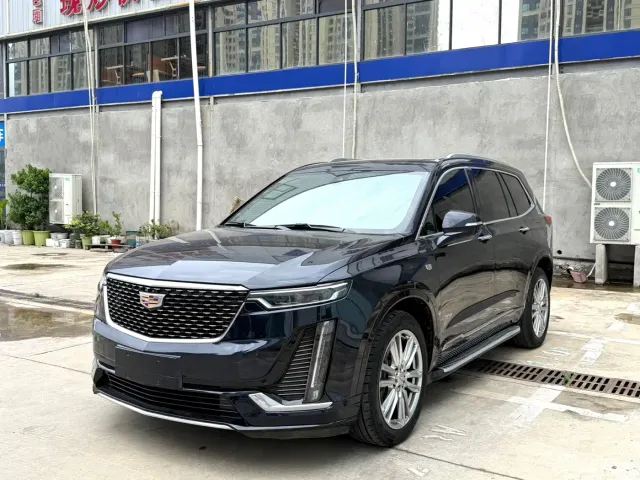 Фотография автомобиля — Cadillac XT6