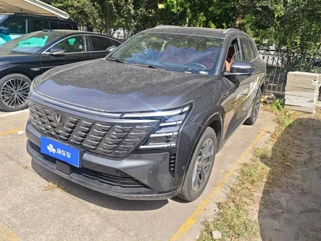 Фотография автомобиля — Changan CS75 Plus