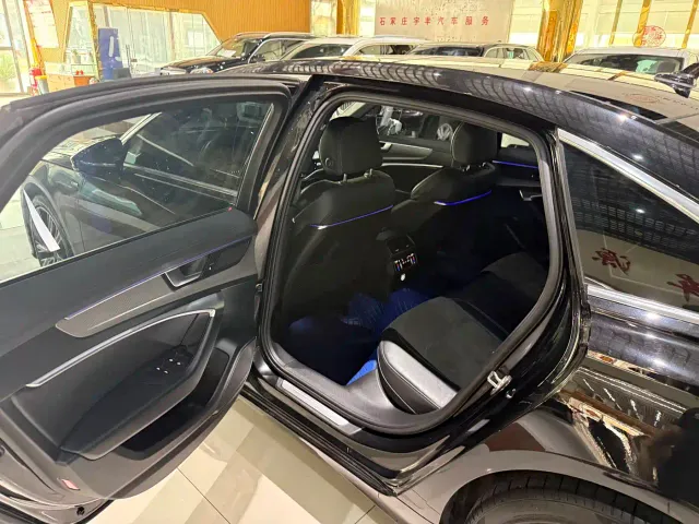 Audi Audi A6L 2022 45 TFSI quattro Premium Dynamic — Фото автомобиля 6