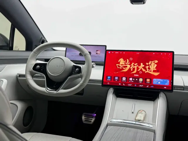 Luxeed S7 — Фото автомобиля 15