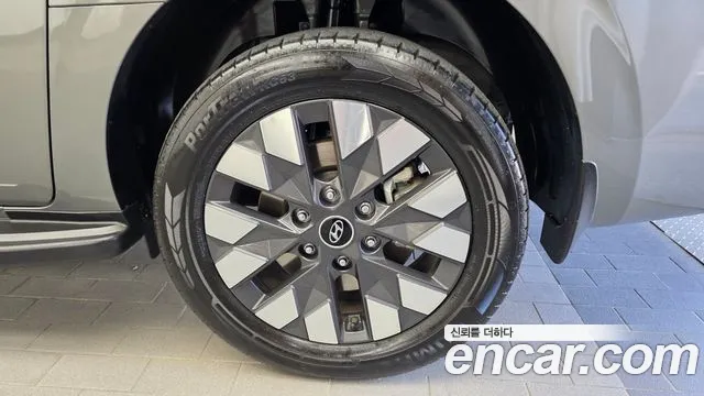Hyundai Staria — Фото автомобиля 6