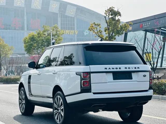 Land Rover Range Rover — Фото автомобиля 12